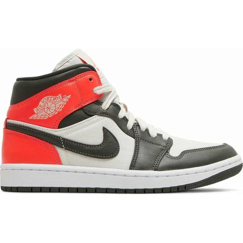 Air Jordan 1 Mid SE 'Newsprint' DQ6078-100