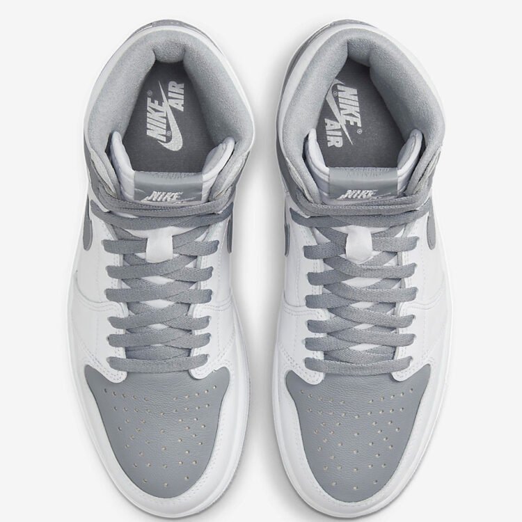 Nike Men's Air Jordan 1 Retro High OG 'Stealth' 555088-037